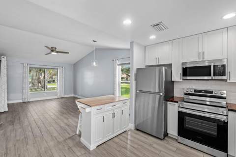 28 Via De Casas Norte, Boynton Beach FL - photo 6 of 42