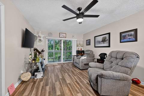 8400 Lagos De Campo Boulevard #303, Tamarac FL - photo 8 of 20