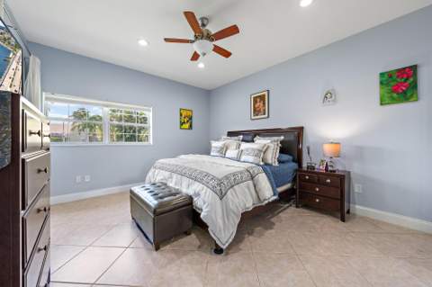 227 N Lakeshore Drive, Hypoluxo FL - photo 14 of 33