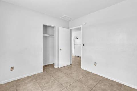 4936 NE 14th Avenue, Pompano Beach FL - photo 19 of 35
