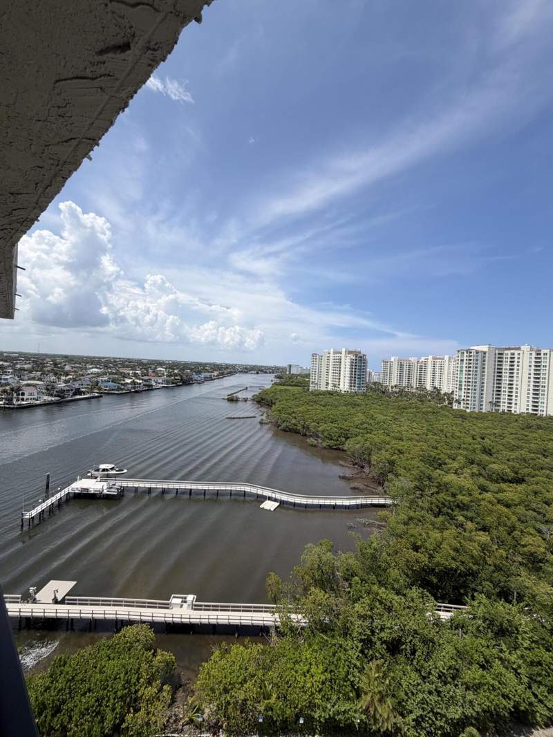 1 bedroom Condominium at 3912 S Ocean Boulevard #1412, Regency Highland Club Condo, Highland Beach — photo 3