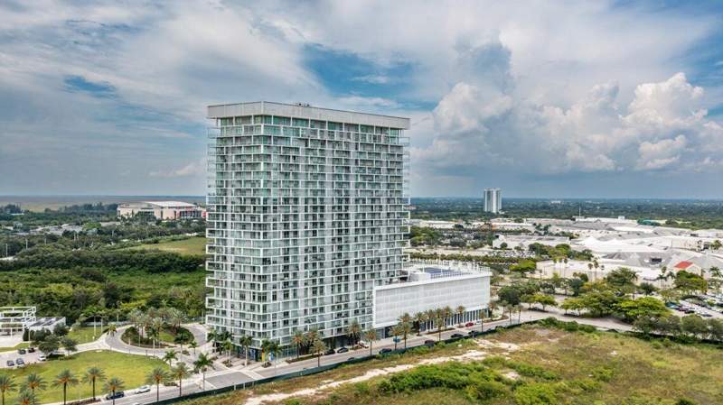 2 bedroom Condominium at 2000 Metropica Way #2607, Metropica North Tower One, Sunrise — photo 2