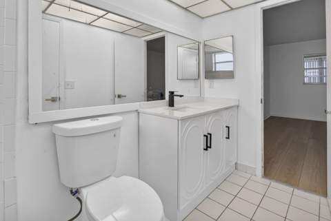5061 W Oakland Park Boulevard #113, Lauderdale Lakes FL - photo 11 of 16