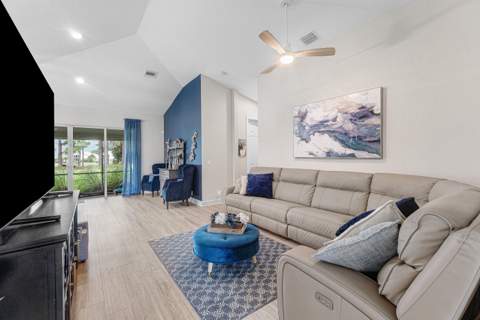 5641 Fountains Drive #5641, Lake Worth FL - photo 8 of 38