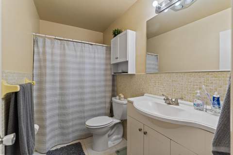 1111 NW 85th Way, Pembroke Pines FL - photo 8 of 14