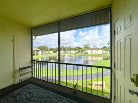 132 Lake Pine Circle #B-2, Greenacres FL - photo 24 of 42