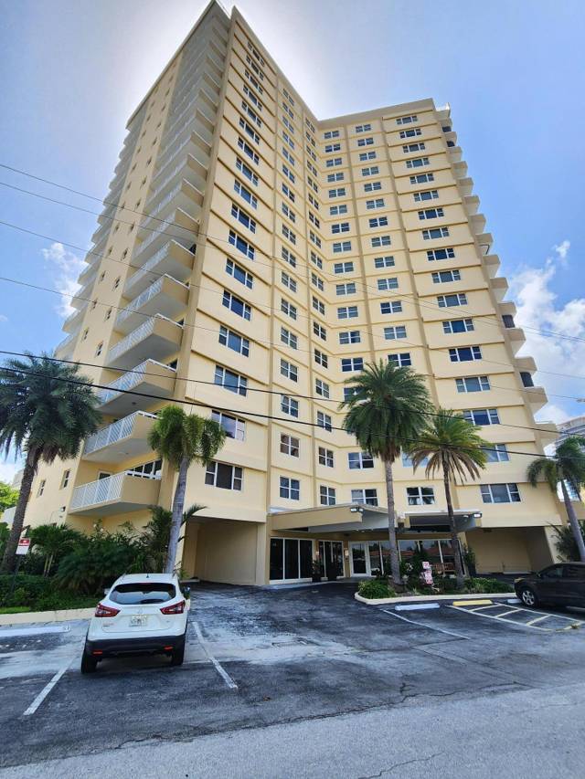 1200 HIBISCUS Avenue #1006