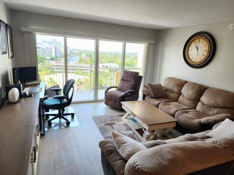1200 Hibiscus Avenue #1006, Pompano Beach FL - photo 6 of 34