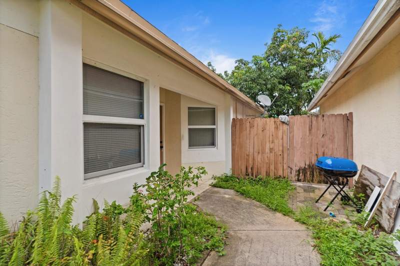 3 bedroom Single Family Residence at 312 Bishop Road, North Lauderdale Division, North Lauderdale — photo 4