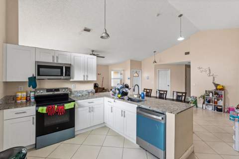 312 Bishop Road, North Lauderdale FL - photo 15 of 35