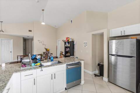 312 Bishop Road, North Lauderdale FL - photo 16 of 35