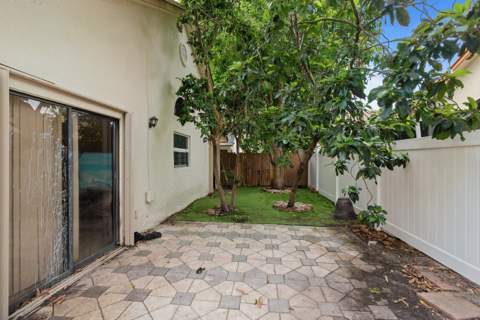 312 Bishop Road, North Lauderdale FL - photo 17 of 35