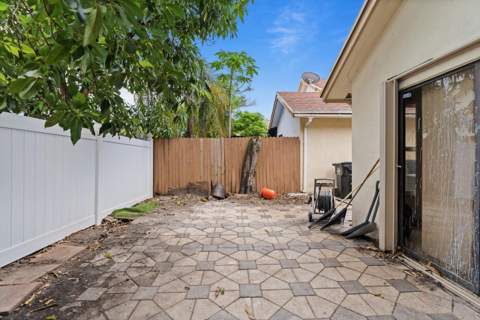 312 Bishop Road, North Lauderdale FL - photo 19 of 35