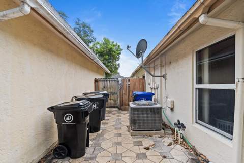 312 Bishop Road, North Lauderdale FL - photo 21 of 35