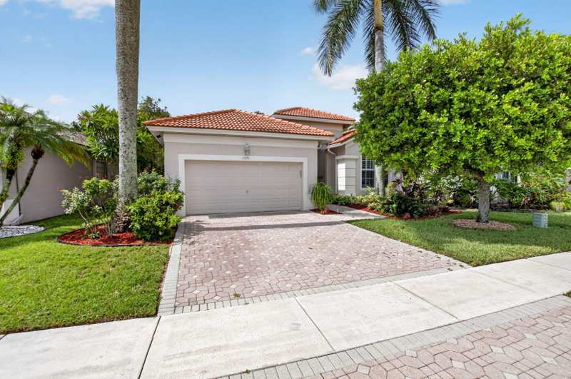 3 bedroom Single Family Residence at 7290 Southport Drive, Aberdeen/ Oxford Place, Boynton Beach — photo 1