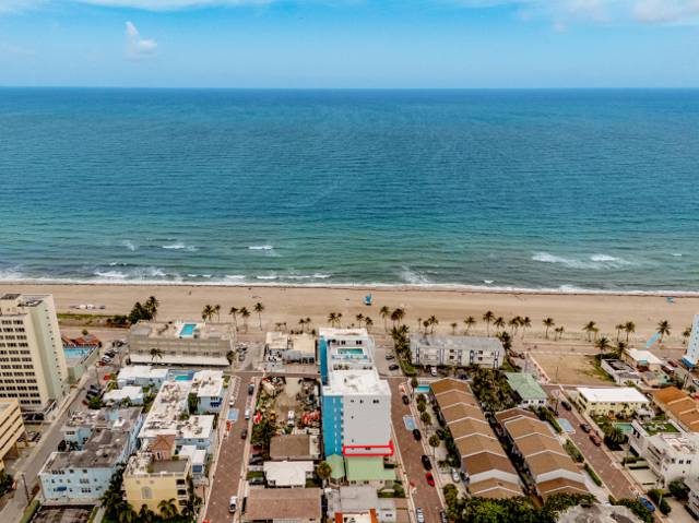 320 S Surf Road #206