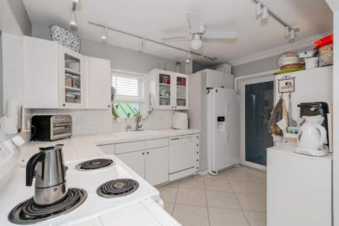 320 S Surf Road #206, Hollywood FL - photo 17 of 34