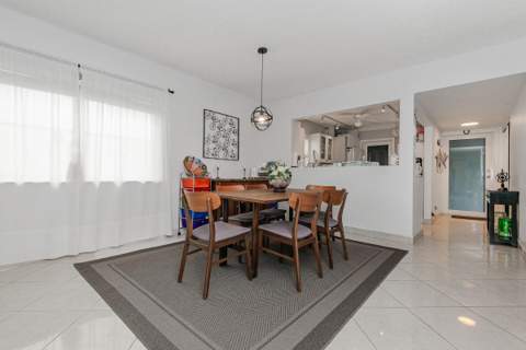 320 S Surf Road #206, Hollywood FL - photo 14 of 34