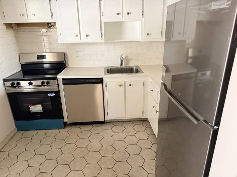 1 bedroom Condominium at 1005 Country Club Drive #205, Oriole Golf & Tennis Club, Margate — photo 2