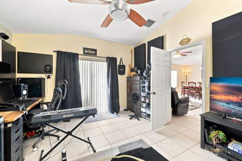 5863 Azalea Circle, West Palm Beach FL - photo 23 of 49