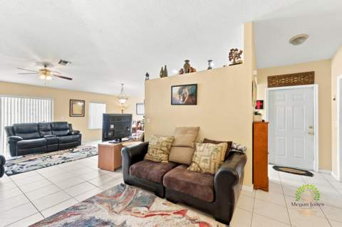5863 Azalea Circle, West Palm Beach FL - photo 21 of 49
