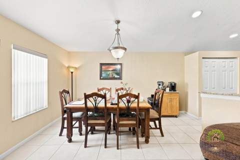 5863 Azalea Circle, West Palm Beach FL - photo 15 of 49