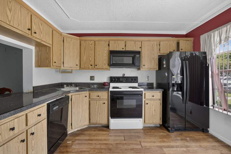 2 bedroom Condominium at 3714 Savoy Lane #F, Palm Club West Village 1 Condo, West Palm Beach — photo 2
