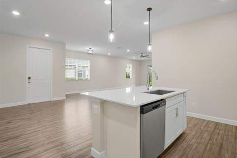 1217 Haywagon Trail, Loxahatchee FL - photo 11 of 42