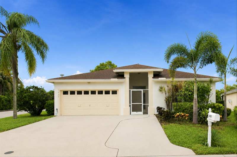 2 bedroom Single Family Residence at 1490 Fairway Circle, Olive Tree Par 5c, Greenacres — photo 1