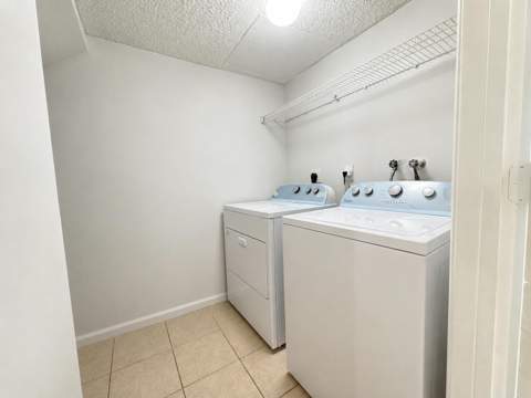 945 Imperial Lake Road, Lake Belvedere Estates FL - photo 13 of 32
