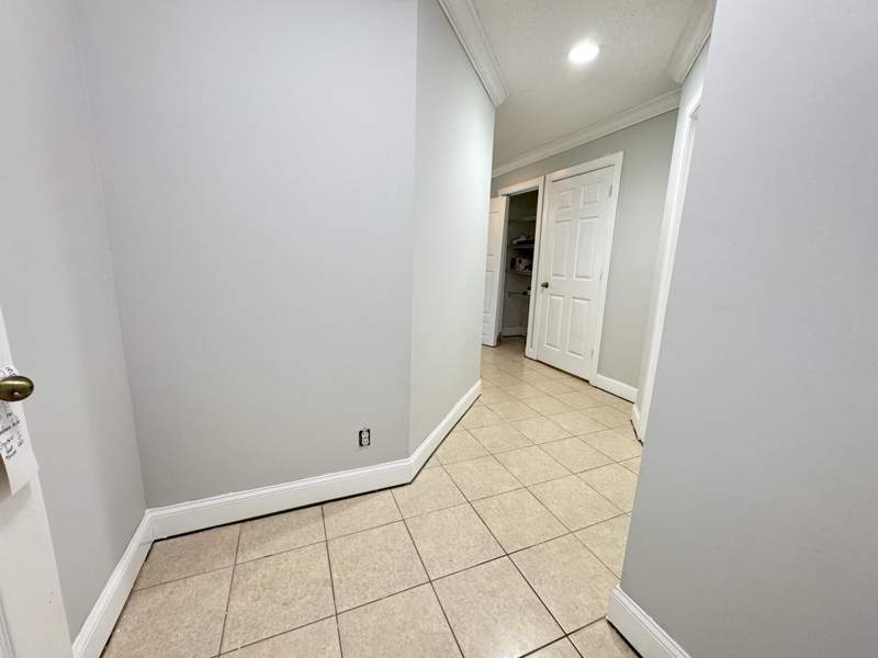 2 bedroom Townhouse at 945 Imperial Lake Road, Waterways Taheri Pud, Lake Belvedere Estates — photo 4