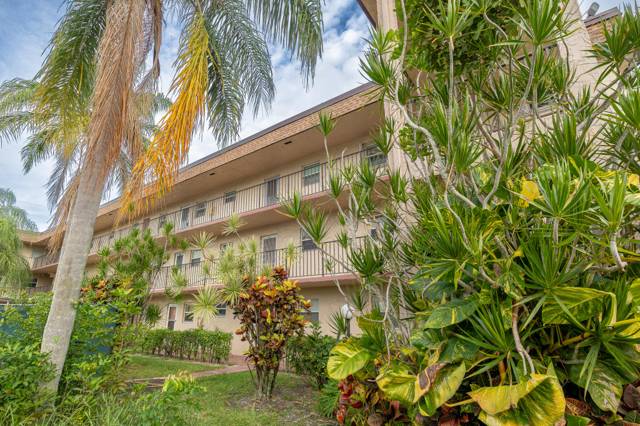 715 Lori Drive #303, home for sale in Palm Springs