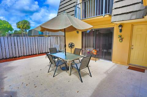325 3rd Way, West Palm Beach FL - photo 12 of 14
