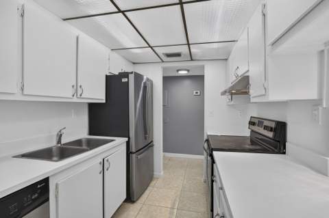 1900 N Congress Avenue #201, West Palm Beach FL - photo 11 of 41