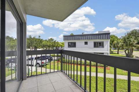 1900 N Congress Avenue #201, West Palm Beach FL - photo 19 of 41
