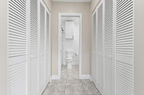 1431 SE Colchester Circle, Port St. Lucie FL - photo 14 of 32