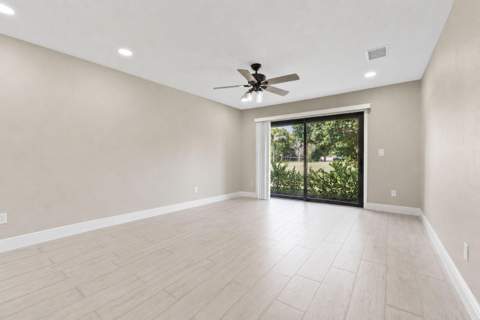 1431 SE Colchester Circle, Port St. Lucie FL - photo 20 of 32