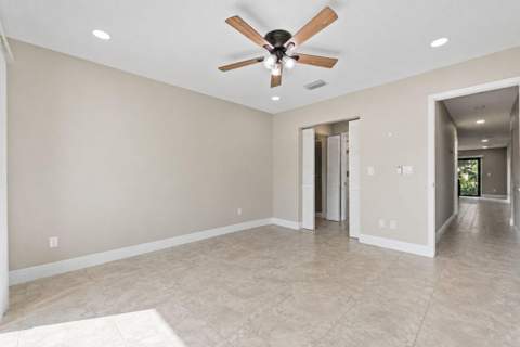 1431 SE Colchester Circle, Port St. Lucie FL - photo 13 of 32