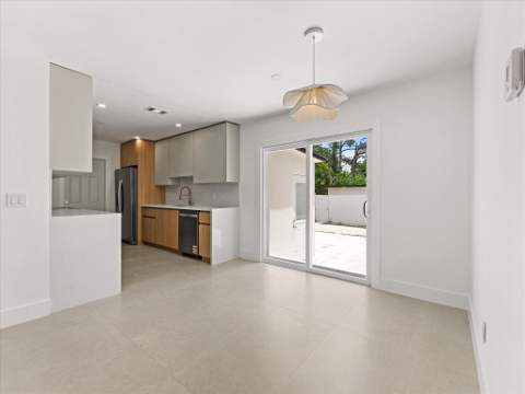 3856 Corrigan Court, Lake Worth Beach FL - photo 10 of 39