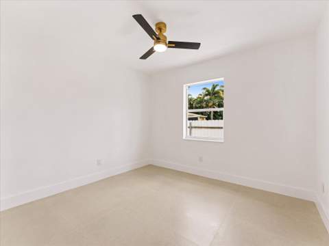 3856 Corrigan Court, Lake Worth Beach FL - photo 21 of 39