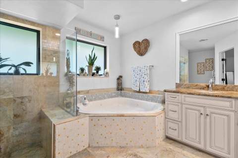 10798 SeaCliff Circle, Boca Raton FL - photo 24 of 48