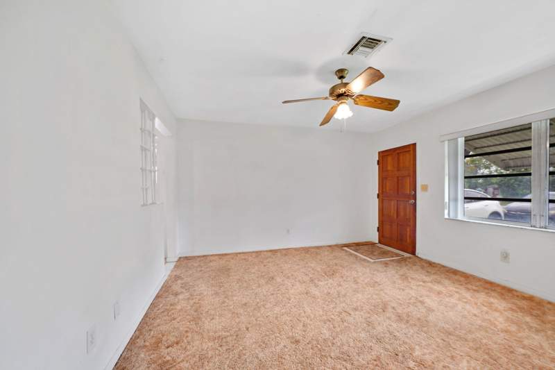 2 bedroom Single Family Residence at 6340 Washington Street, Beverly Park, Hollywood — photo 4