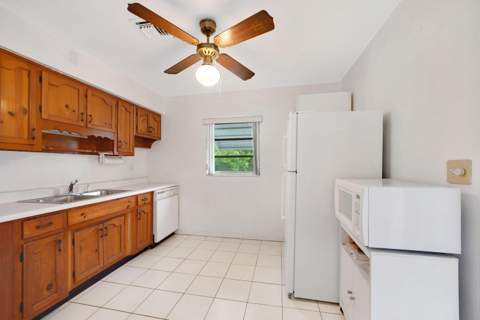 6340 Washington Street, Hollywood FL - photo 6 of 27