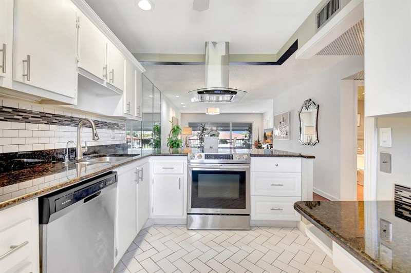 2 bedroom Condominium at 4070 Tivoli Court #307, Fountains Of Palm Beach Condo 7, Lake Worth — photo 1