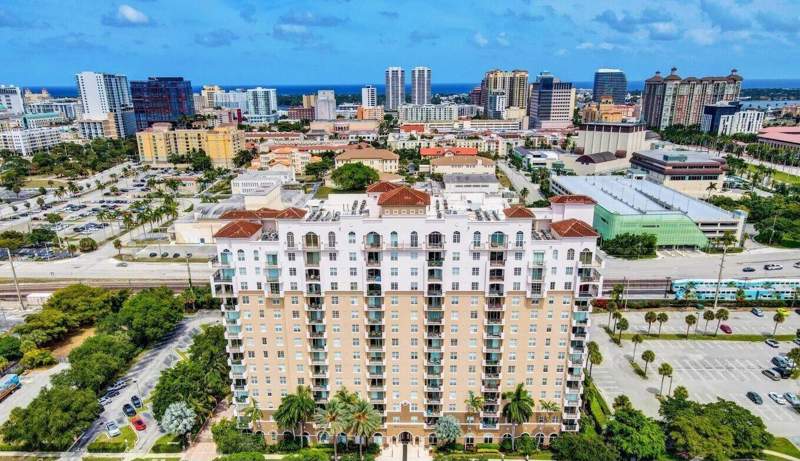 2 bedroom Condominium at 616 Clearwater Park Road #602, Montecito Palm Beach Condo, West Palm Beach — photo 3