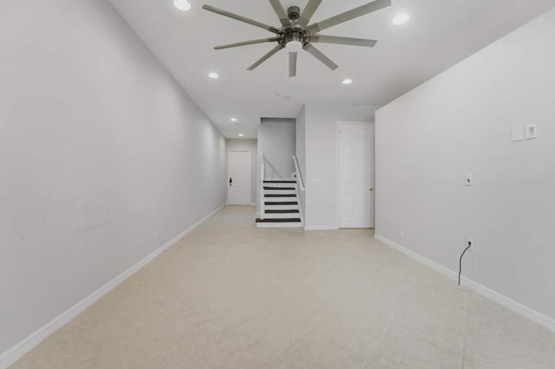 3 bedroom Townhouse at 126 Lancaster Road, Carriage Pointe Townhomes Pud, Boynton Beach — photo 5