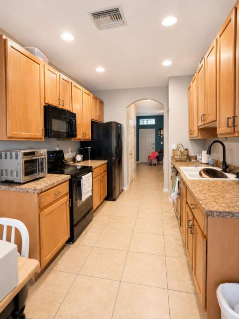 1908 SE Korona Drive, FL - photo 9 of 26