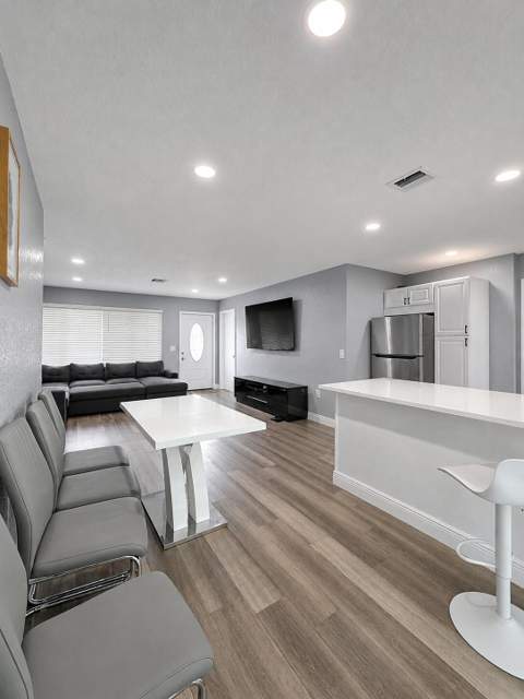 2341 NW 11th Court, Pompano Beach FL - photo 18 of 25