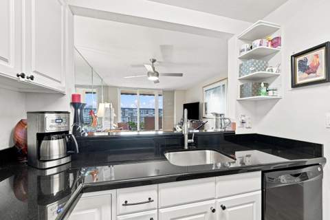 777 S Federal Highway #Rp Ph 15, Pompano Beach FL - photo 8 of 35