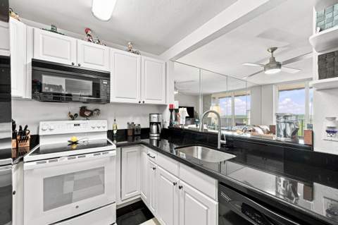 777 S Federal Highway #Rp Ph 15, Pompano Beach FL - photo 7 of 35